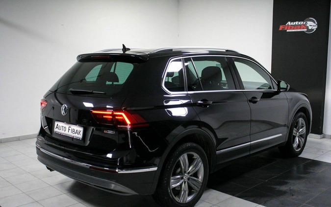 Volkswagen Tiguan cena 136900 przebieg: 35000, rok produkcji 2019 z Sulejówek małe 211